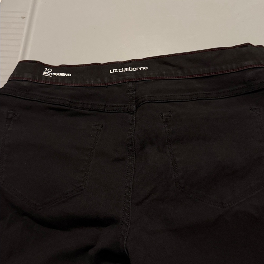 Liz Claiborne Faded black boyfriend skinny jeans good used condition - Picture 4 of 7